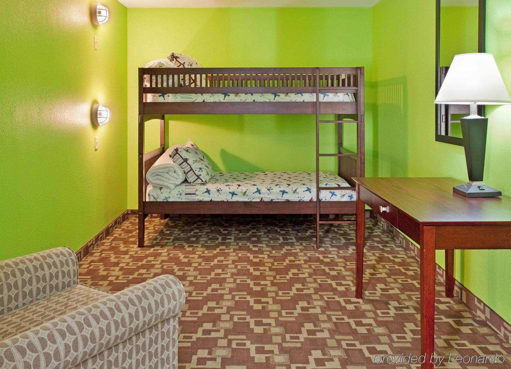 Holiday Inn Express Hotel & Suites St. Charles By Ihg Saint Charles Номер фото