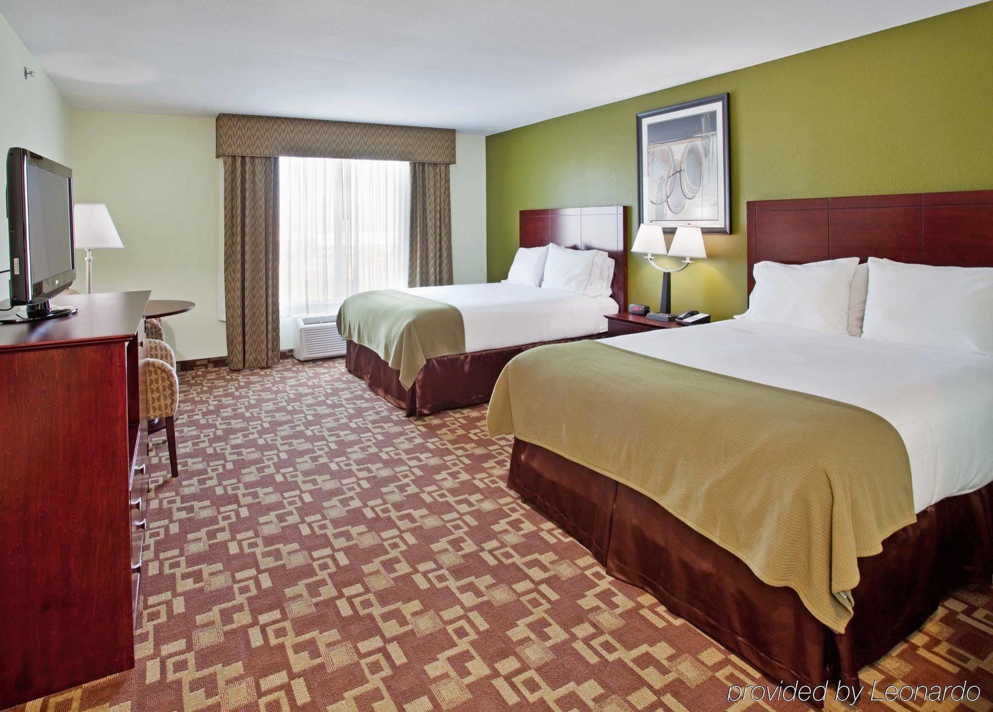 Holiday Inn Express Hotel & Suites St. Charles By Ihg Saint Charles Номер фото
