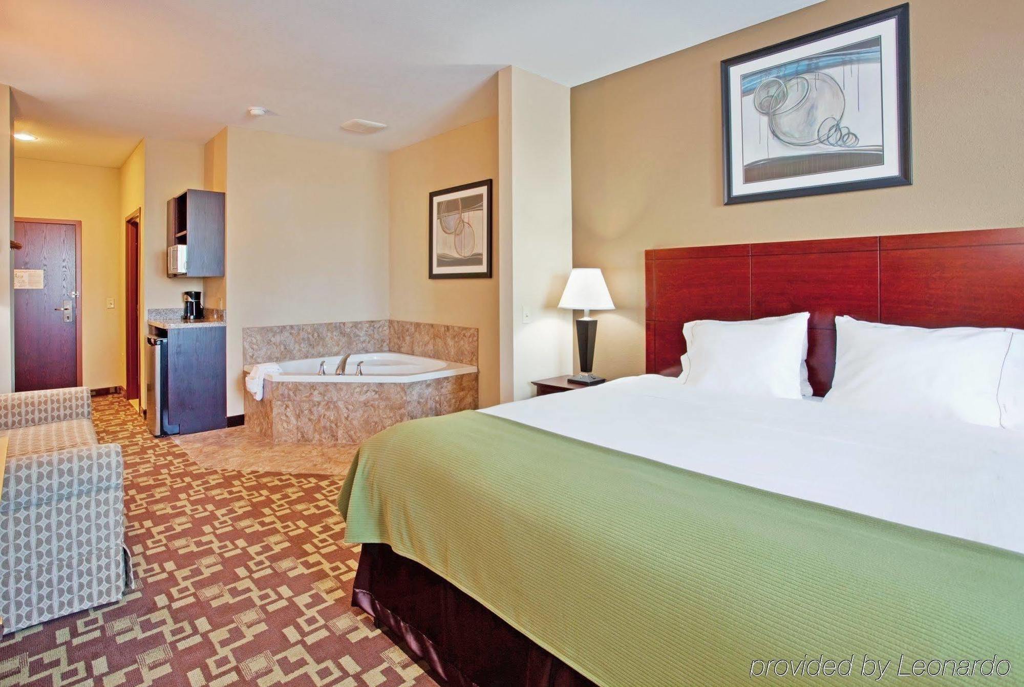 Holiday Inn Express Hotel & Suites St. Charles By Ihg Saint Charles Номер фото